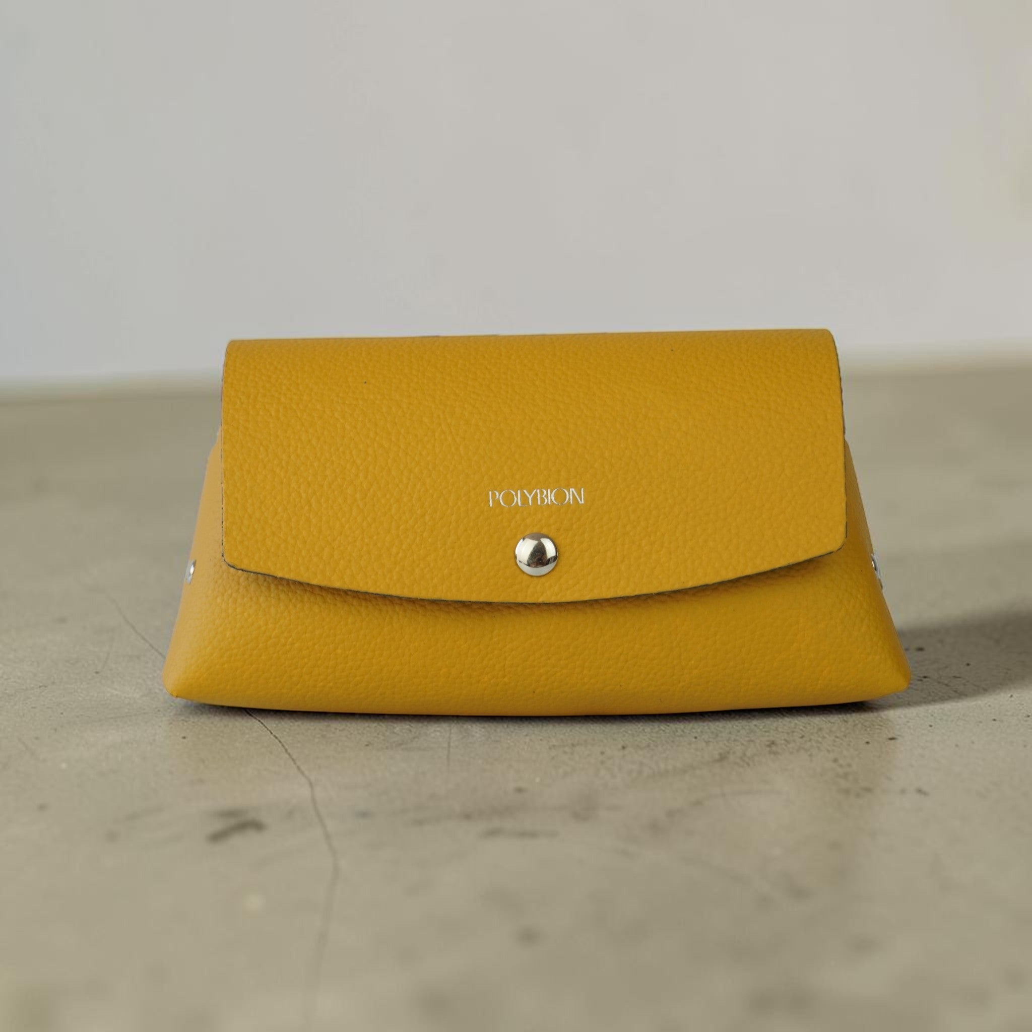 Fold Pyramid Bag