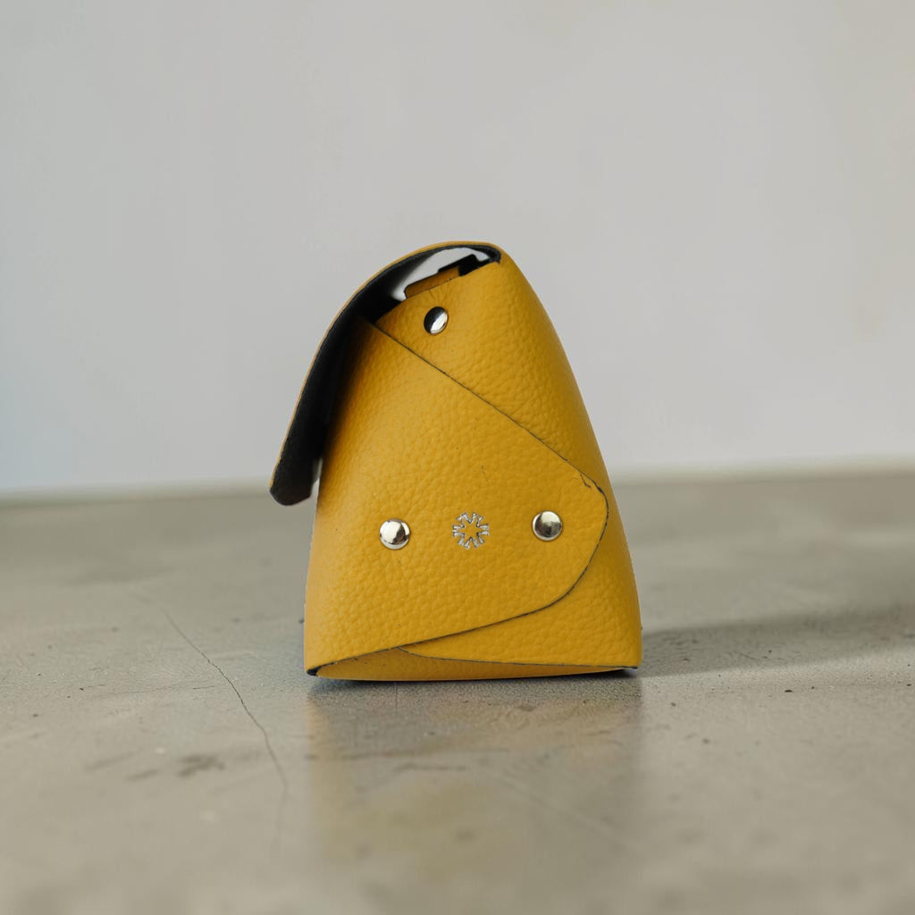 Fold Pyramid Bag