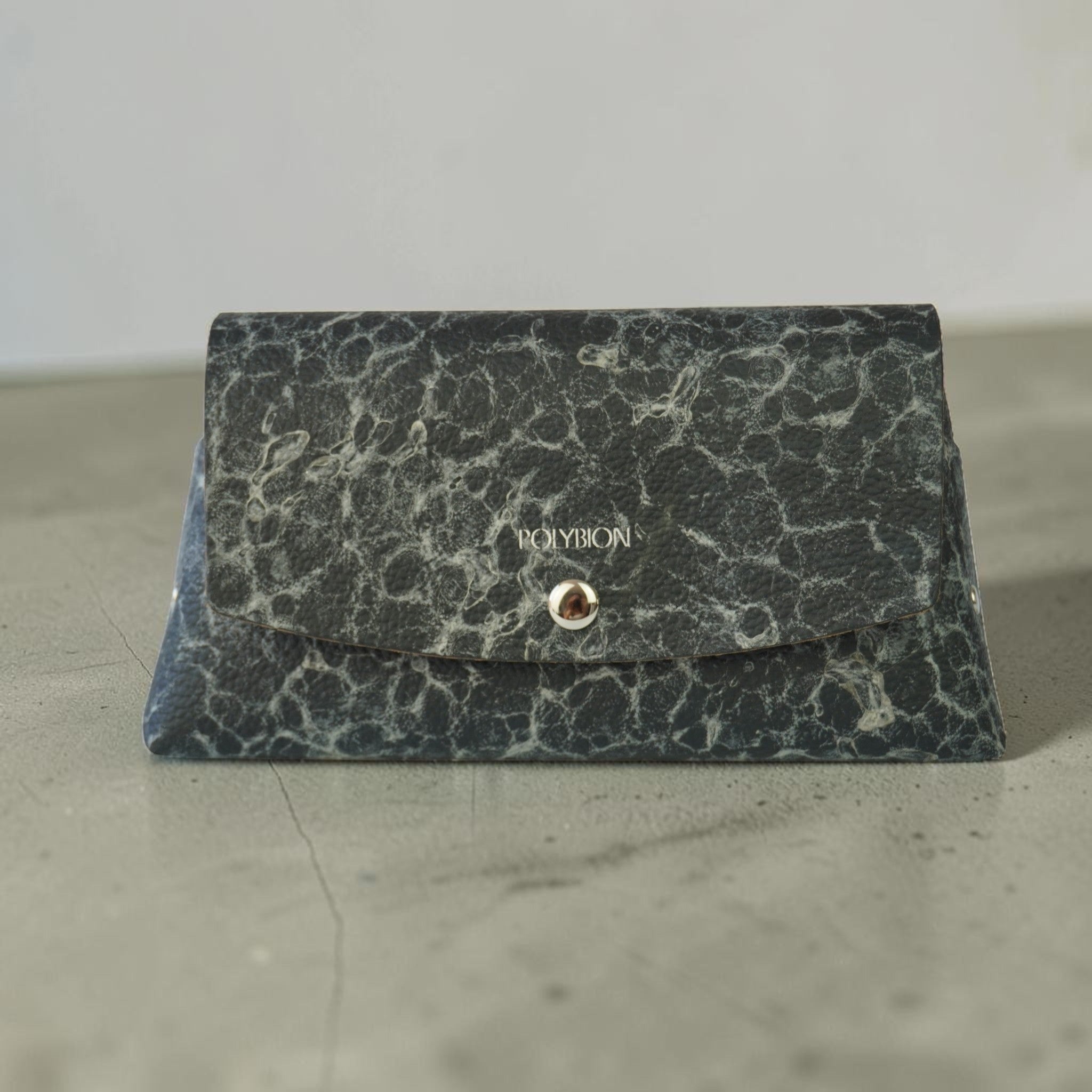 Fold Pyramid Bag