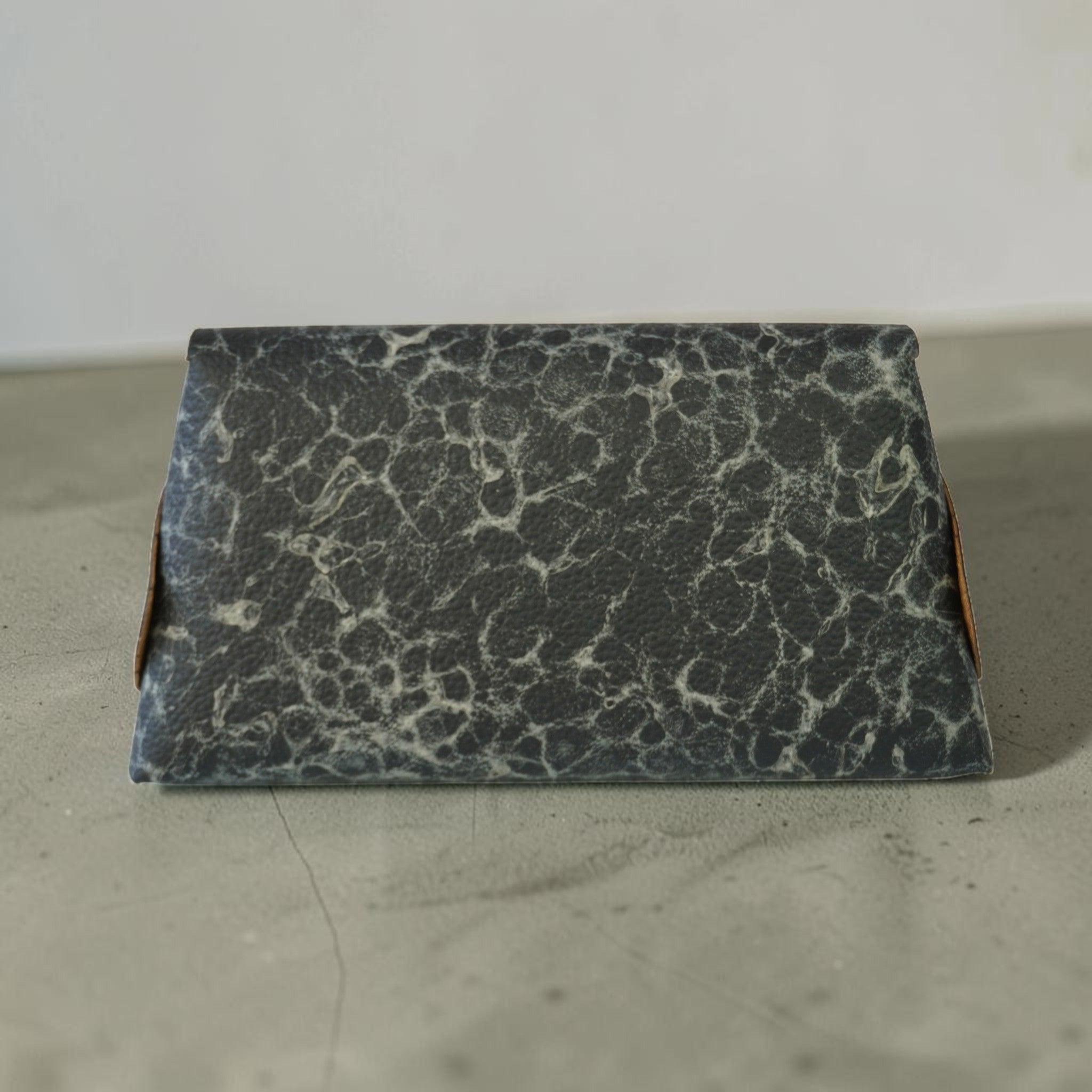 Fold Pyramid Bag